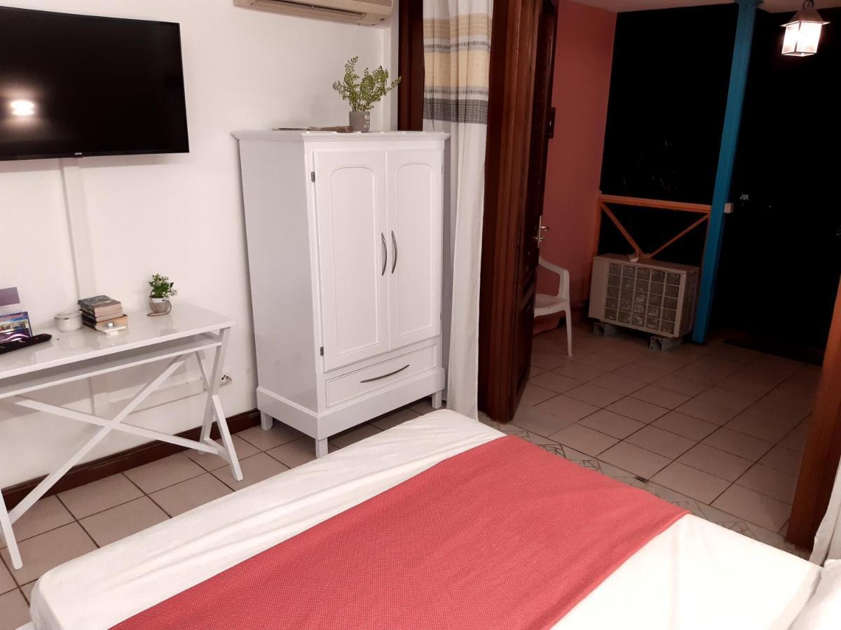Studio Climatise - Piscine-Plage - 1 A 2 Personnes Sainte-Anne Kültér fotó